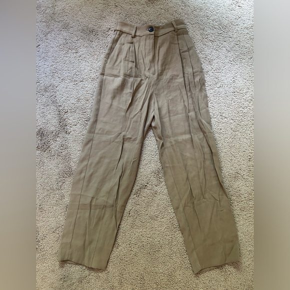 NWT H&M Beige Straight Leg Trousers in Size 0 - Picture 1 of 9